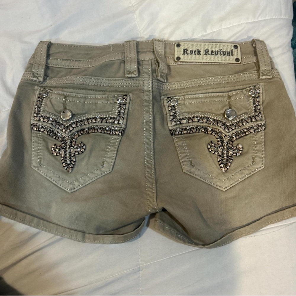 rock revival khaki shorts